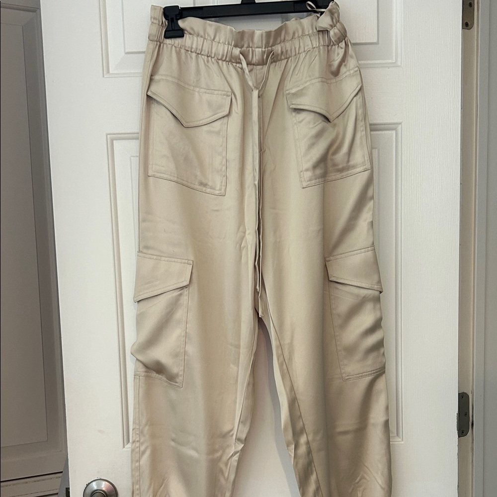 Banana Republic Cream Cargo Joggers